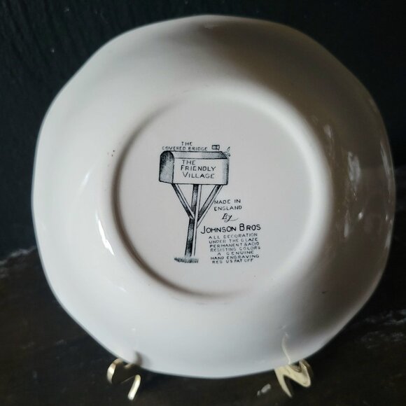 Vintage Johnson Brothers The Friendly Village Square Cereal Bowl "Sugar Maples" - Picture 5 of 6